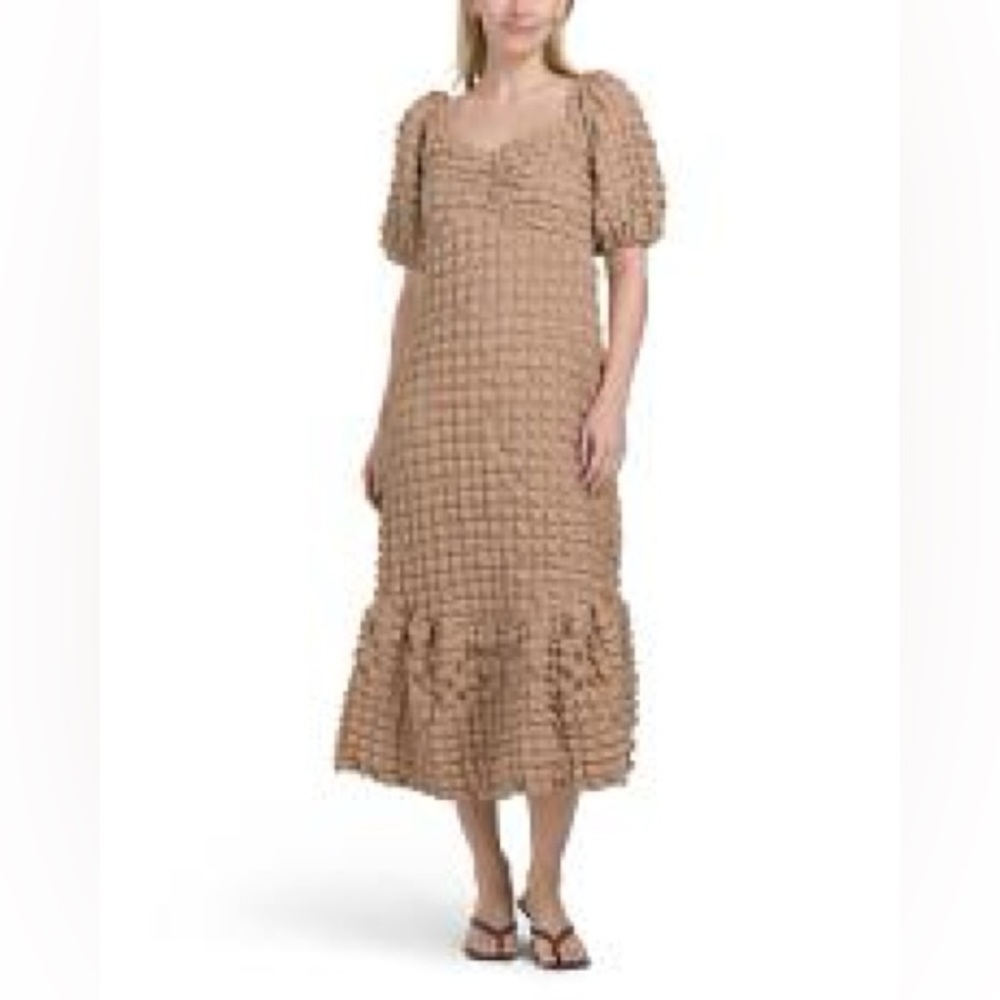 NWT- In February PUFF TEXTURED SWEETHEART MIDI Bubble DRESS in mocha